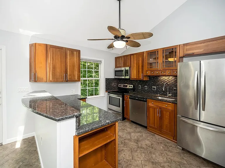 14906 Laurel Point Ln — Photo 5