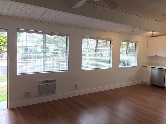 3rd image of 8601 Cantaloupe Ave