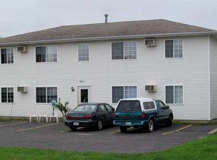 3050 9th St APT 4, Marion, IA 52302