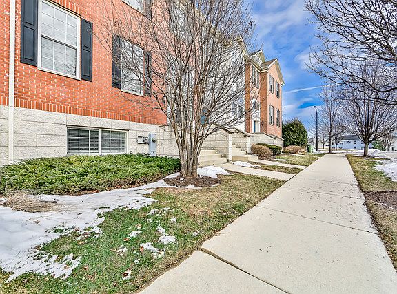 2nd image of 207 Comstock Dr #207