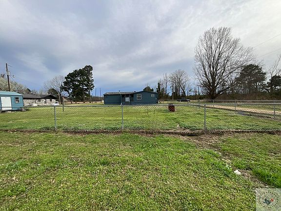 4th image of 820 County Road 3676