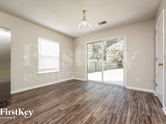 5th image of 7983 Long Shadow Ln