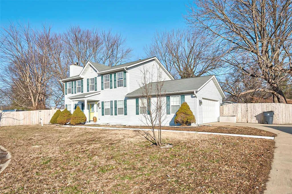 1405 Loop Creek Ct photo 1