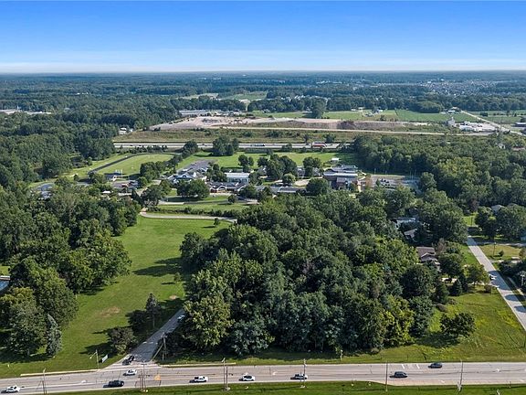 5th image of Center Ridge Rd