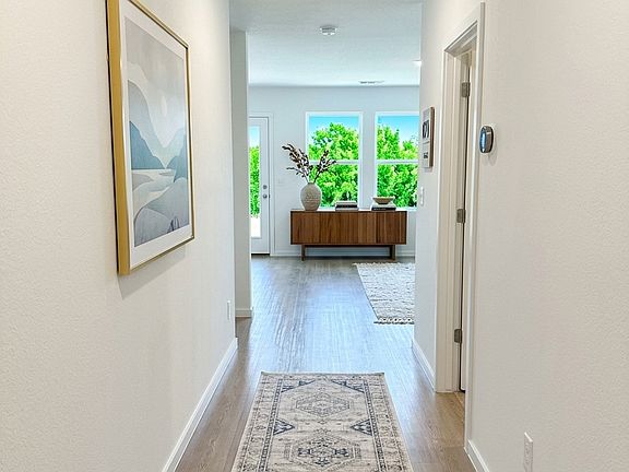 2nd image of 1836 Ventasso Blvd