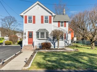 10 Stephens Ave, Wanaque, NJ 07465