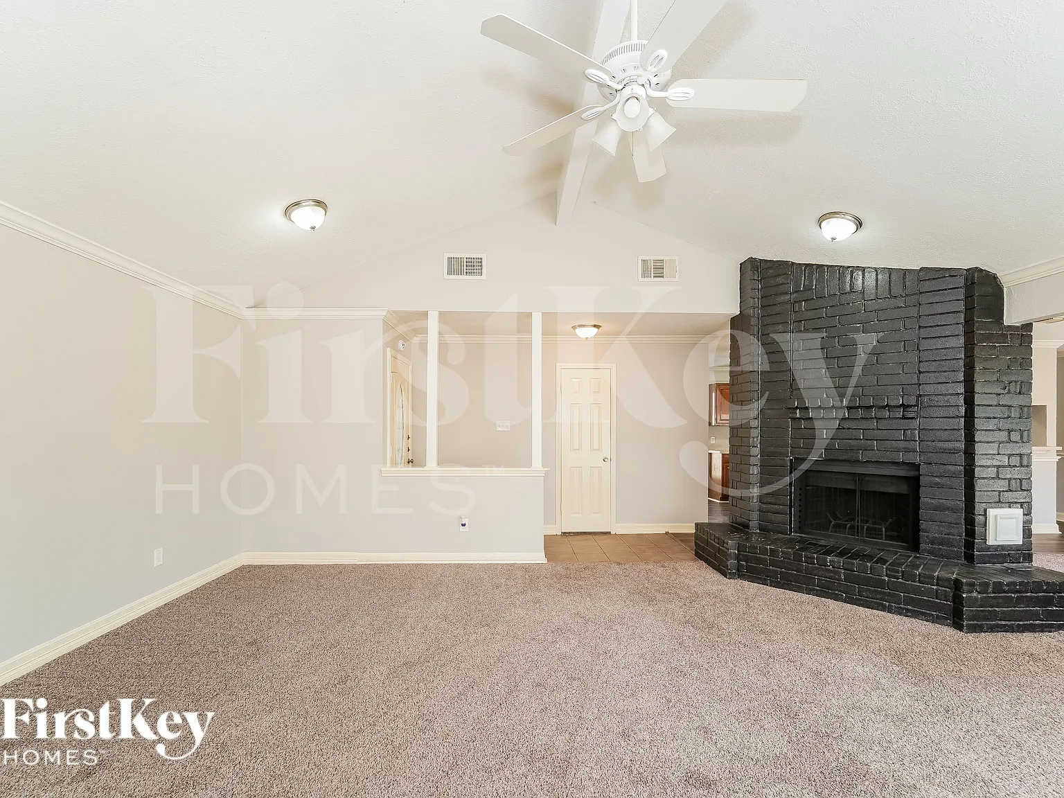 3 bed, 2.0 bath, 1734 sqft, $1,840 — Photo 4