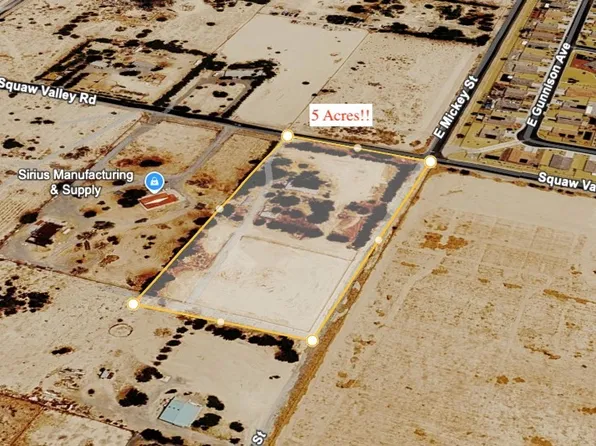 5220 Squaw Valley Rd, Pahrump, NV 89061