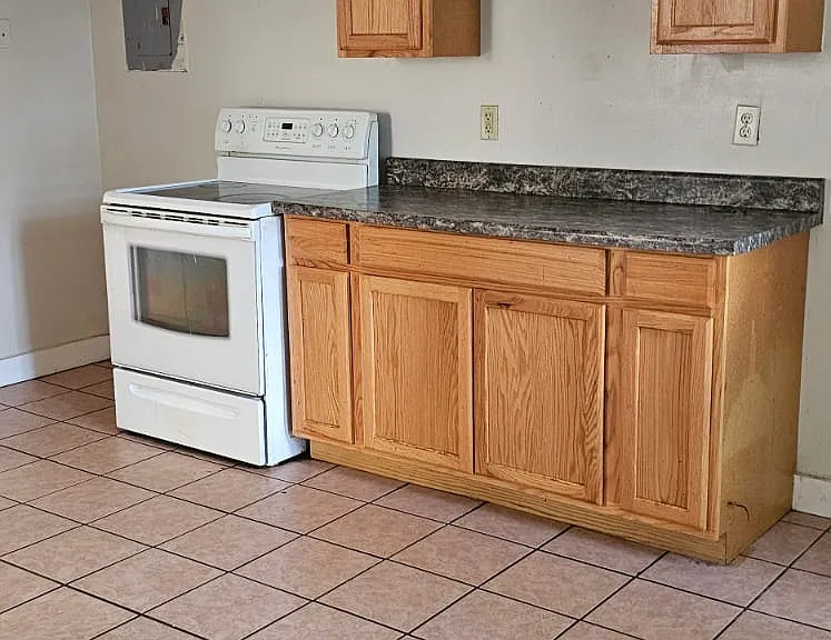 104-106 Beech St #1R — Photo 5