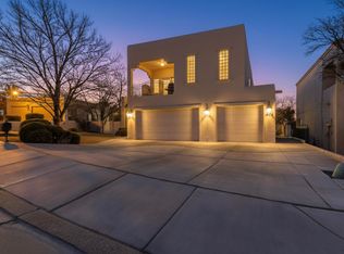 11436 Woodmar Ln NE, Albuquerque, NM 87111