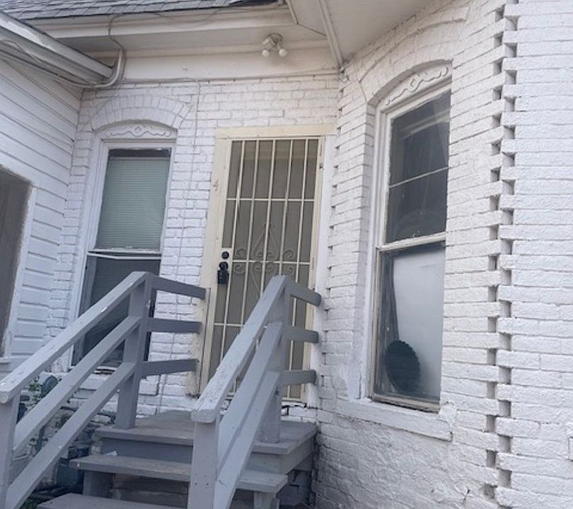 1st image of 612 Arno St SE #4