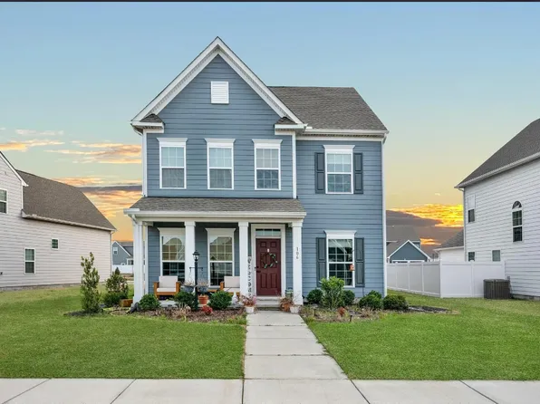 106 Ryker Rd E, Moyock, NC 27958