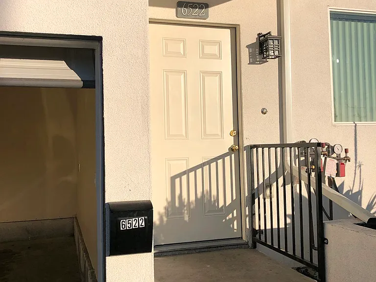 6522 Denver Ave — Photo 2