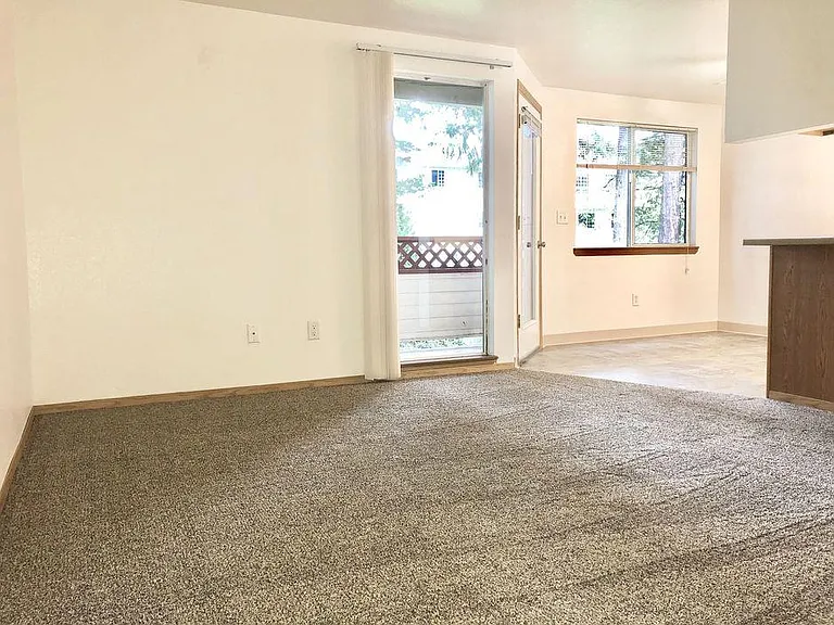 Farisswood Apartments — Photo 2