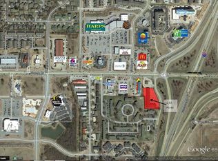 955 N Shiloh Dr, Fayetteville, AR 72701