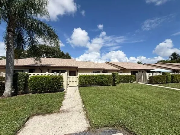 1028 Green Pine Blvd, West Palm Beach, FL