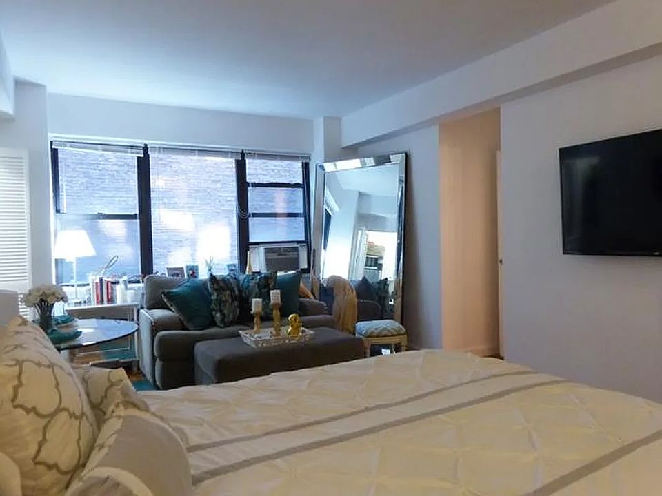 1st image of 240 E 46th St APT 2A