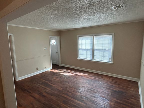 4th image of 2728 Arline St