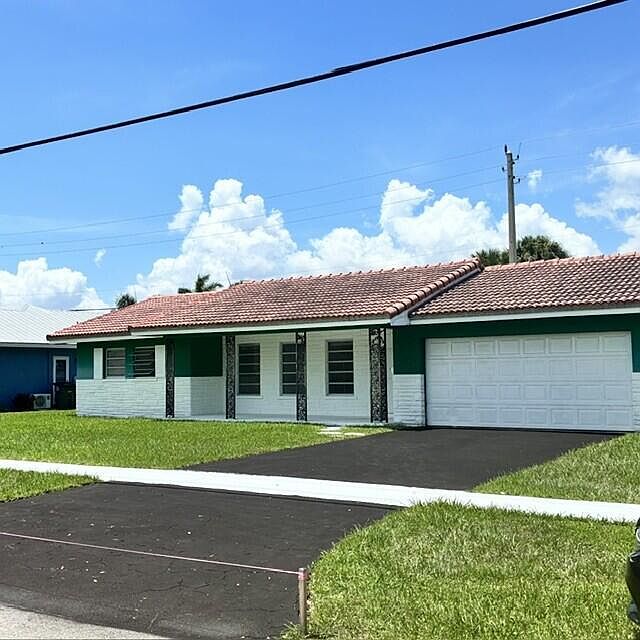 2nd image of 3633 NE 6TH Drive
