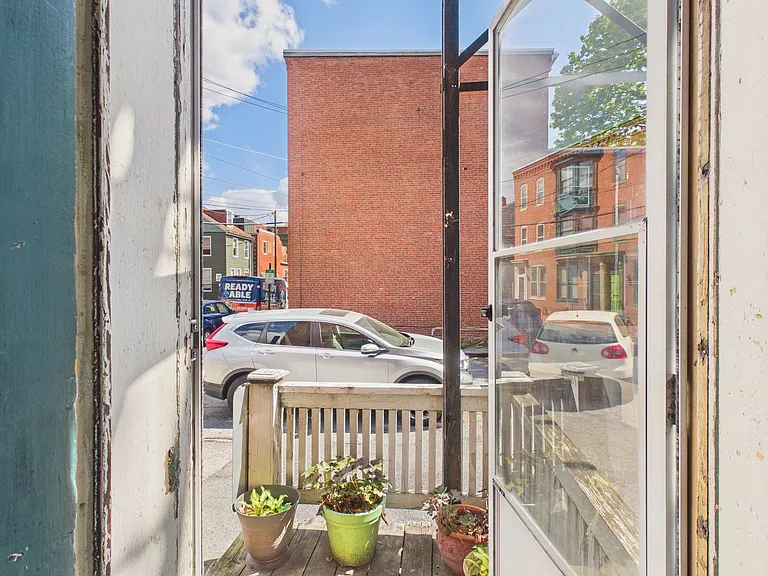 1017 N Front St — Photo 15