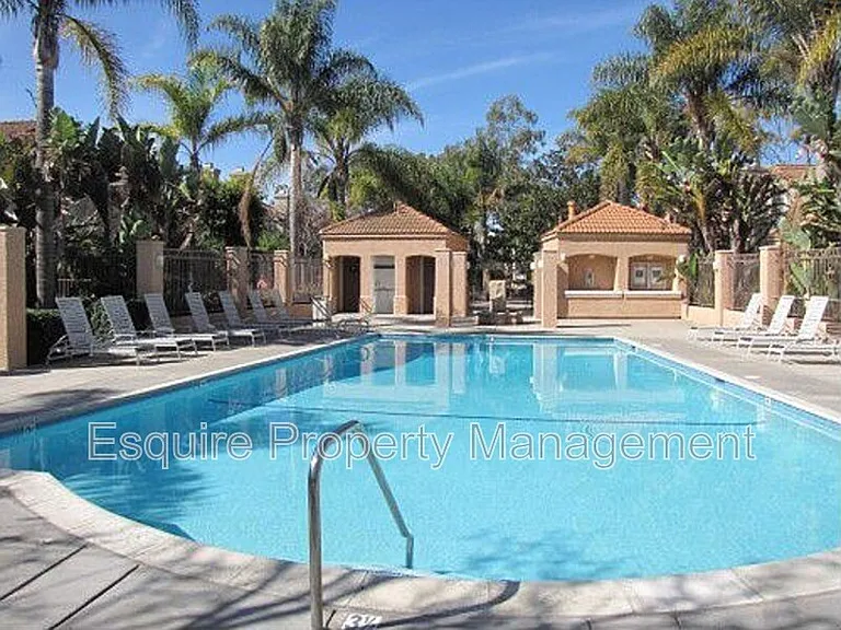 1255 Jamaica Ln — Photo 12