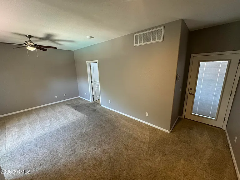 123 N Washington St #45 — Photo 8