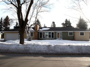 3019 Chestnut St, Grand Forks, ND 58201