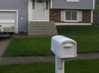 120 Wallace St, Bartlett, IL 60103