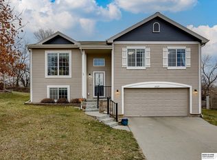 11319 S 210th Ave, Gretna, NE 68028