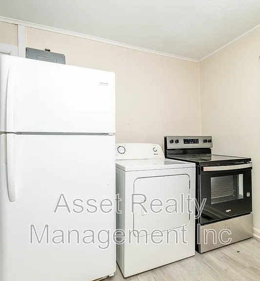 219 Highland Ave #1 — Photo 19