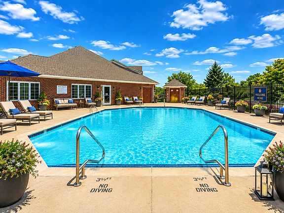 2nd image of 720 Valley View Dr #73209