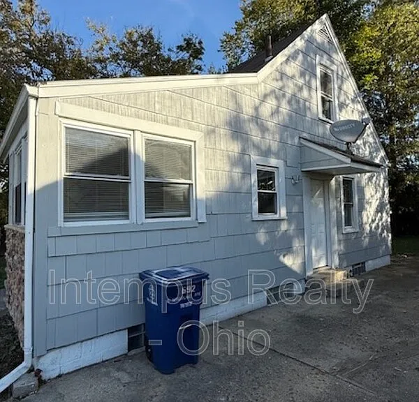 692 S Wheatland Ave — Photo 7