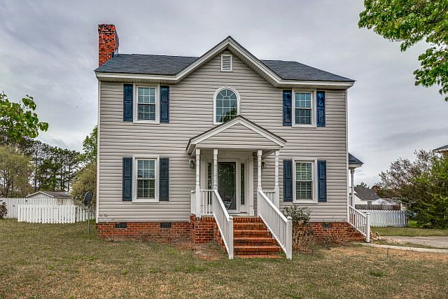 1st image of 112 Barrington Ct