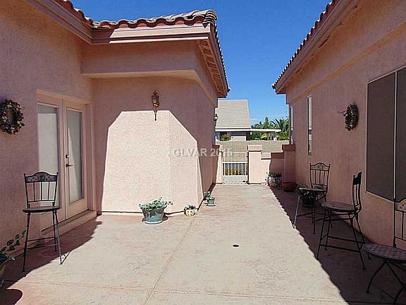 4th image of 2591 Allante Ave