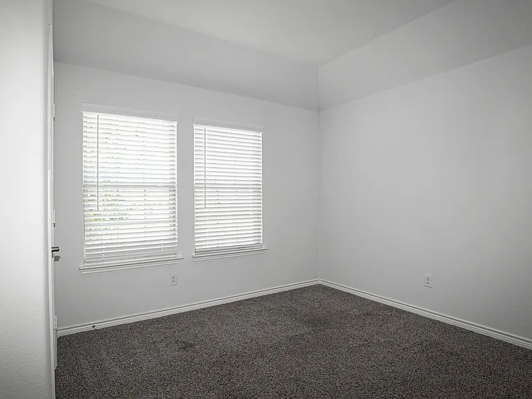871 Philadelphia St — Photo 19