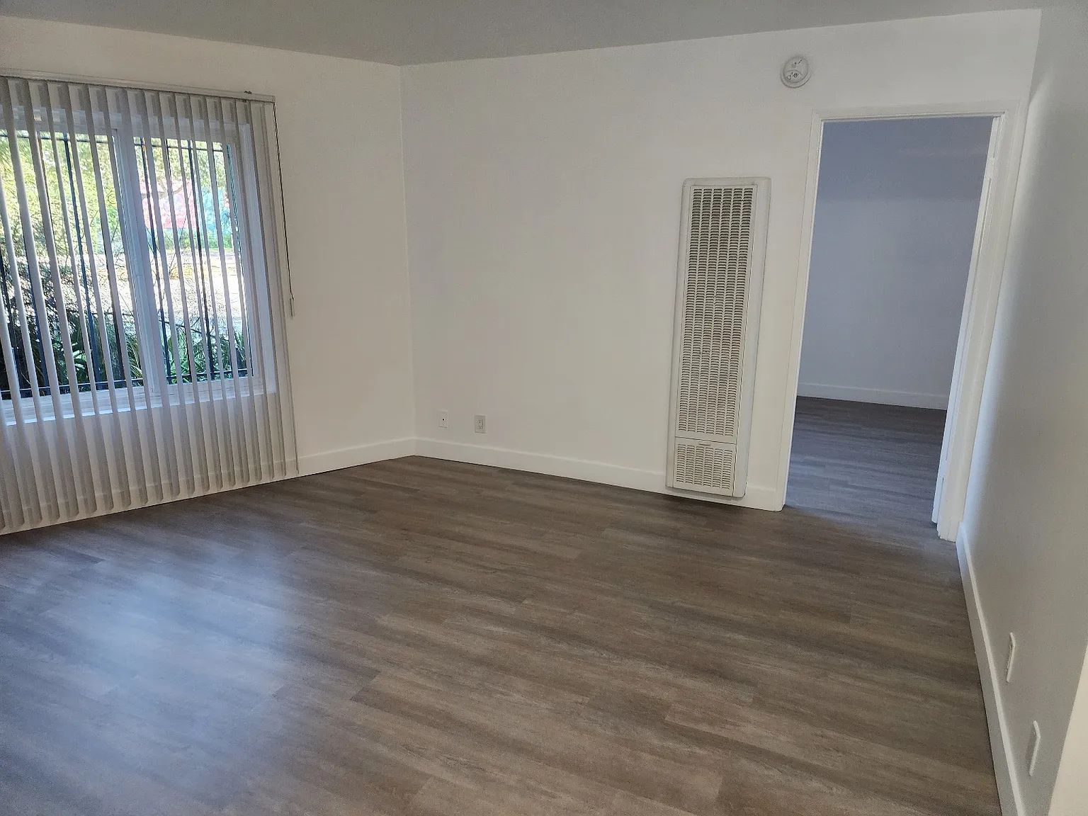 840 Venice Blvd. — Photo 3