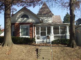 220 N 12th St, Atchison, KS 66002