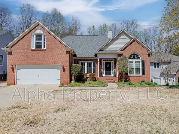 209 Birchleaf Ln, Greer, SC 29650