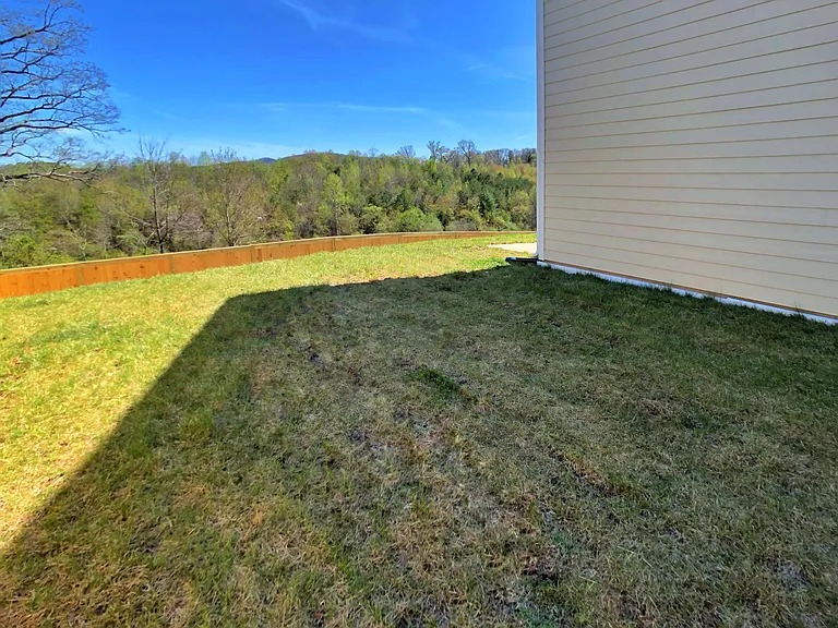 208 Marathon Ln — Photo 28