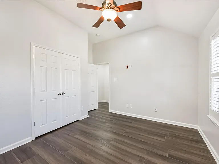 2315 Bending Spring Dr — Photo 39