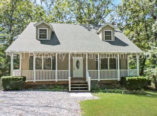 405 Stallion Ln, Lusby, MD 20657