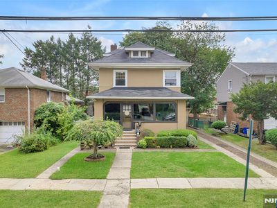 824 Abbott Ave, Ridgefield, NJ, 07657