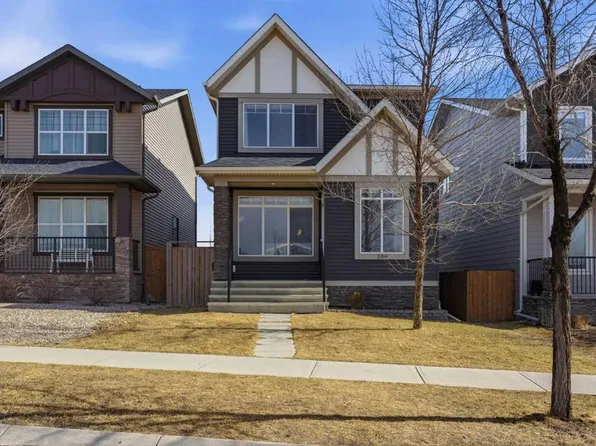 106 SW Nolan Hill Dr NW, Calgary, AB T3R 0M9