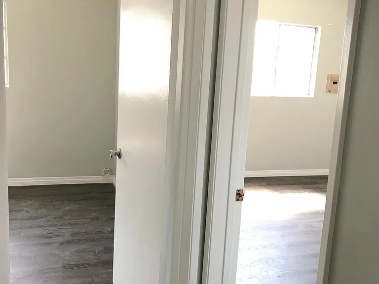 1854 Marine Ave #5 — Photo 12