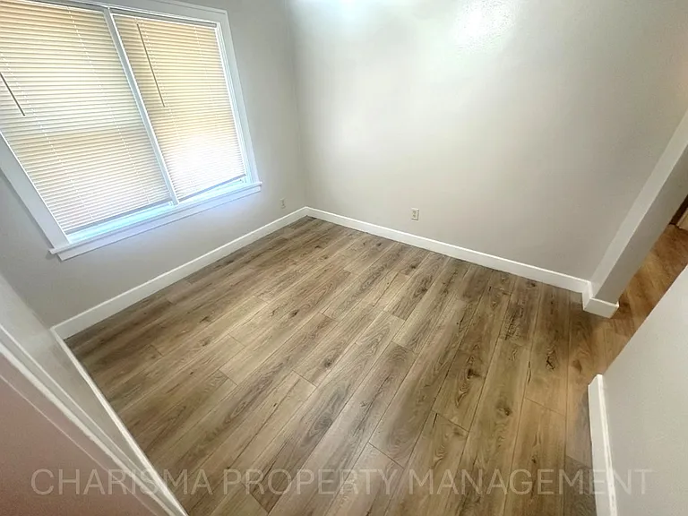 GEPC Properties Plex — Photo 24