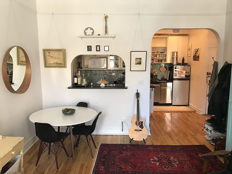 2nd image of 111 E 2nd St APT 3a