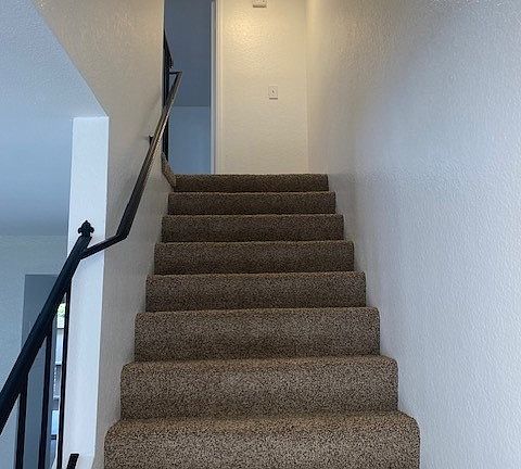 4th image of 829 S Magnolia Ave APT A