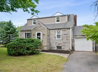 40-05 Van Duren Ave, Fair Lawn, NJ 07410
