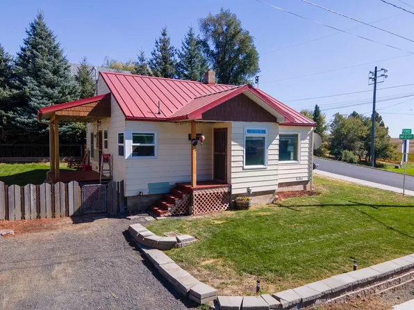 207 S 1st St, Oakesdale, WA 99158