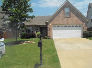 1184 Greenwich Dr, Hernando, MS 38632